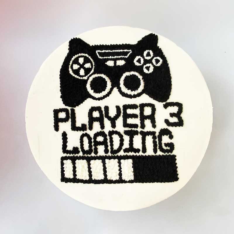 Hand-Piped Buttercream Character Cake - Image 10