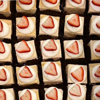 Strawberry cheesecake squares